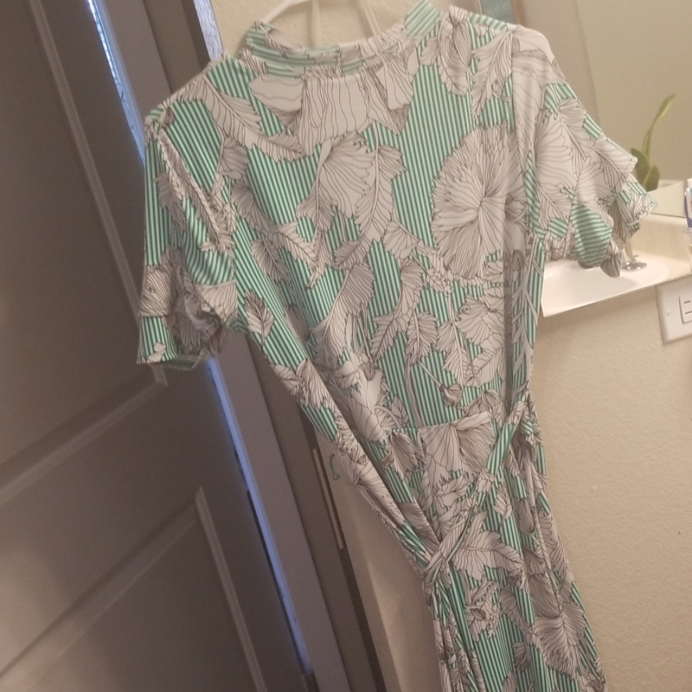 Dress - Picture 4 of 4